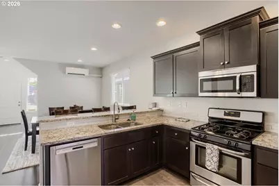 5152 SE Redberry Pl, Hillsboro, OR 97123 - Photo 12