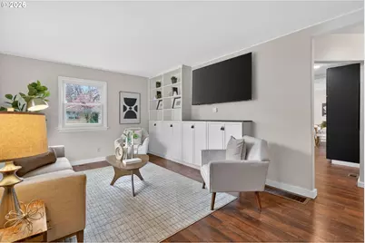 210 SE 218th Ave, Gresham, OR 97030 - Photo 6