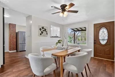 210 SE 218th Ave, Gresham, OR 97030 - Photo 10