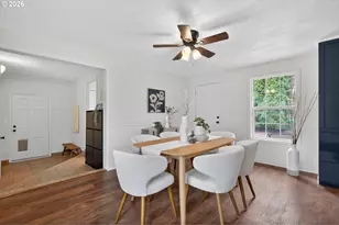 210 SE 218th Ave, Gresham, OR 97030 - Photo 16