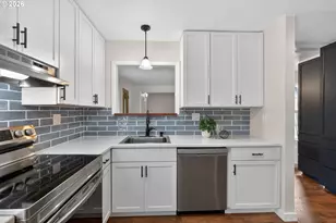 210 SE 218th Ave, Gresham, OR 97030 - Photo 8