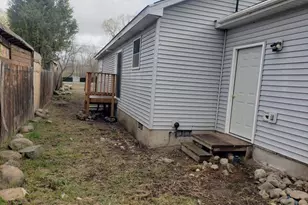 907 S College St, Joseph, OR 97846 - Photo 4