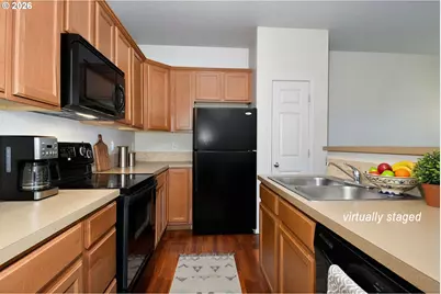 38545 Cascadia Village Dr, Sandy, OR 97055 - Photo 8