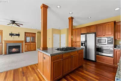 13728 NW Henninger Ln, Portland, OR 97229 - Photo 18