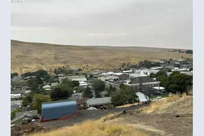 235 Rock St, Heppner, OR 97836 - Photo 24