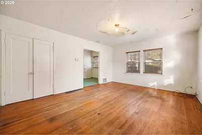 4635 4637 N Congress Ave, Portland, OR 97217 - Photo 6