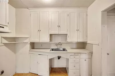 4635 4637 N Congress Ave, Portland, OR 97217 - Photo 22