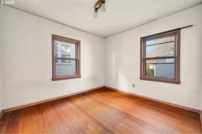 4635 4637 N Congress Ave, Portland, OR 97217 - Photo 14