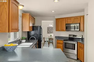 9610 SW 47th Ave, Portland, OR 97219 - Photo 8