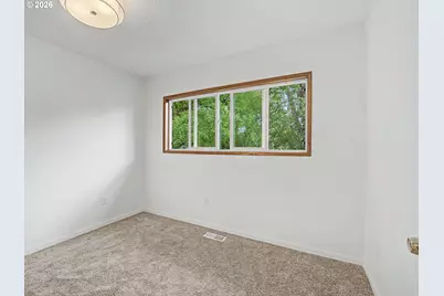 1934 SE 155th Pl, Portland, OR 97233 - Photo 18