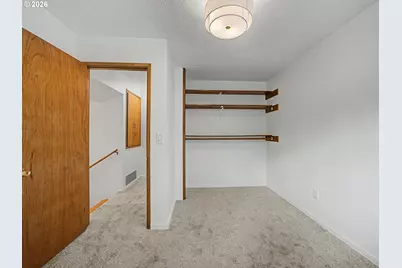 1934 SE 155th Pl, Portland, OR 97233 - Photo 16