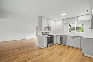 1934 SE 155th Pl, Portland, OR 97233 - Photo 10