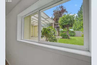 1934 SE 155th Pl, Portland, OR 97233 - Photo 36