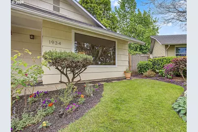 1934 SE 155th Pl, Portland, OR 97233 - Photo 38