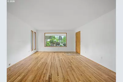 1934 SE 155th Pl, Portland, OR 97233 - Photo 6