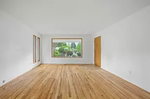1934 SE 155th Pl, Portland, OR 97233 - Photo 6