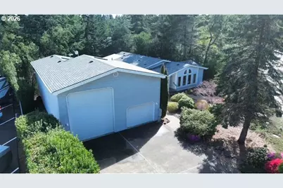 212 Munsel Creek Loop, Florence, OR 97439 - Photo 4