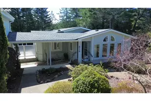 212 Munsel Creek Loop, Florence, OR 97439 - Photo 2