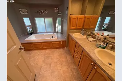 212 Munsel Creek Loop, Florence, OR 97439 - Photo 6