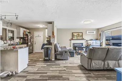 2411 Burcham St, Kelso, WA 98626 - Photo 10