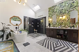 15643 NE Siskiyou Ct, Portland, OR 97230 - Photo 24