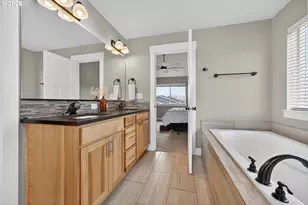 1706 NW 26th Ave, Battle Ground, WA 98604 - Photo 28