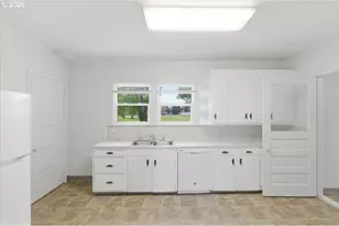 15361 Jefferson Hwy 99, Jefferson, OR 97352 - Photo 26