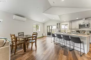 55503 Madrone Dr, Bandon, OR 97411 - Photo 8