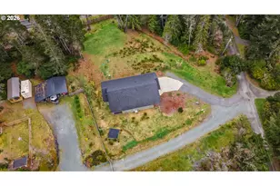 55503 Madrone Dr, Bandon, OR 97411 - Photo 26