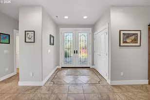 585 Pegasus Ln, Roseburg, OR 97471 - Photo 6