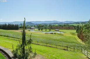 585 Pegasus Ln, Roseburg, OR 97471 - Photo 40