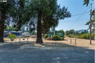 340 Fifth St, Dillard, OR 97432 - Photo 26
