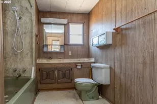 340 5th St, Dillard, OR 97432 - Photo 20