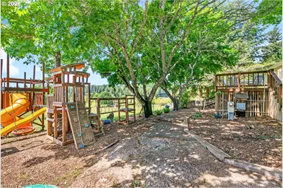 25014 Hall Rd, Cheshire, OR 97419 - Photo 36