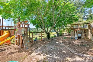 25014 Hall Rd, Cheshire, OR 97419 - Photo 36