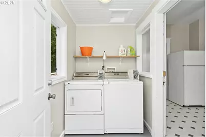 3955 SE Madison St, Portland, OR 97214 - Photo 18