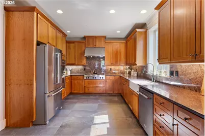 1046 NW Deerfern Loop, Camas, WA 98607 - Photo 2