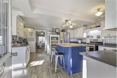 58059 Shadley Ln, Warren, OR 97053 - Photo 6