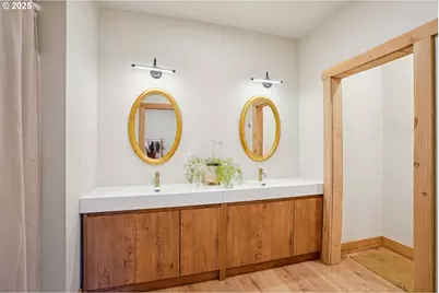 1016 Lincoln Ln, Kelso, WA 98626 - Photo 38