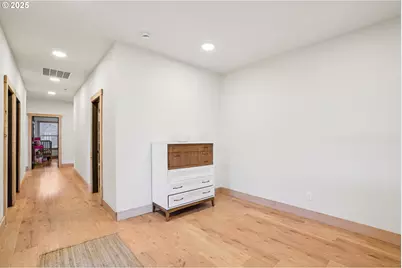 1016 Lincoln Ln, Kelso, WA 98626 - Photo 32