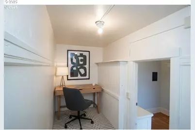 2109 NW Irving St #407, Portland, OR 97210 - Photo 6