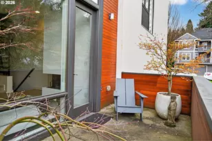 245 SW Meade St, Portland, OR 97201 - Photo 42