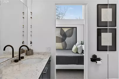 245 SW Meade St #C3, Portland, OR 97201 - Photo 30