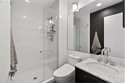 245 SW Meade St #C3, Portland, OR 97201 - Photo 38