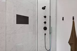 245 SW Meade St, Portland, OR 97201 - Photo 30