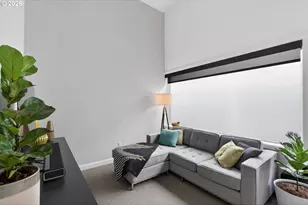 245 SW Meade St, Portland, OR 97201 - Photo 32