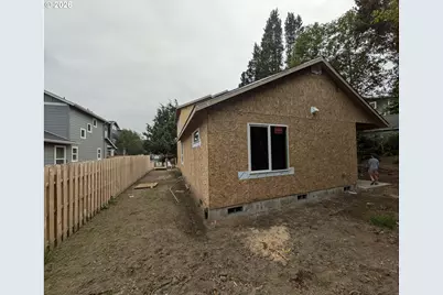 25 SW Johnson St, Depoe Bay, OR 97341 - Photo 16