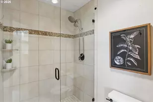 2107 Club House Dr, West Linn, OR 97068 - Photo 32