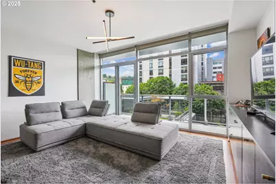 1221 SW 10th Ave #410, Portland, OR 97205 - Photo 6