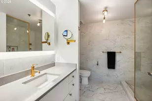 1221 SW 10th Ave, Portland, OR 97205 - Photo 18